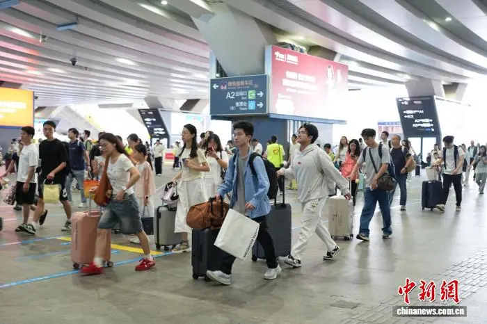 深圳铁路2026年暑期预计发送旅客1977.85万人次
