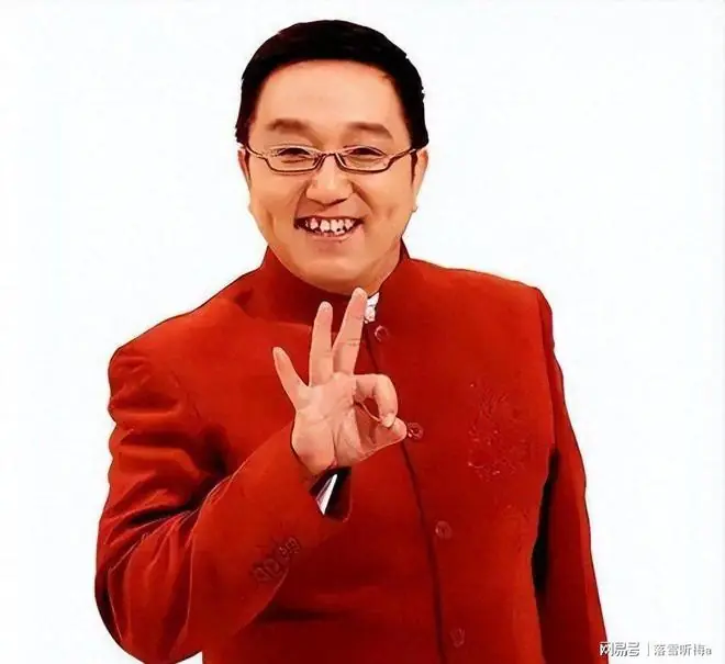 63岁句号近况曝光!二婚娶小11岁丫蛋低调生女,如今幸福圆满
