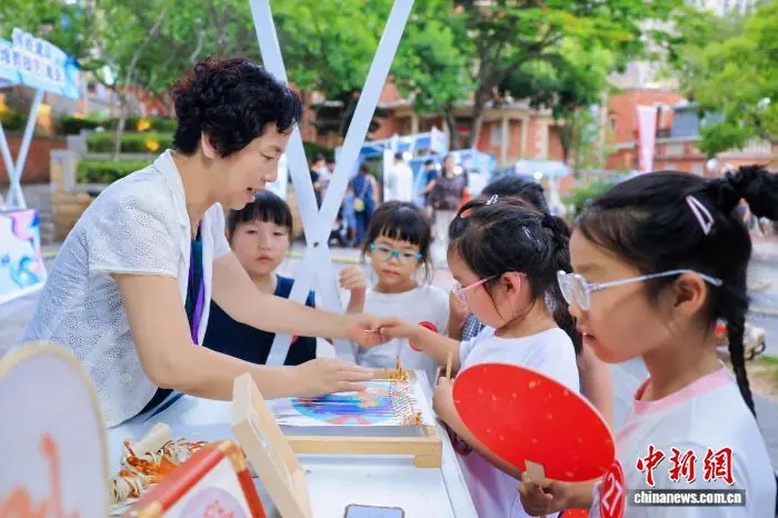 (寻味中华丨艺林)永春纸织画:经纬交织焕新生