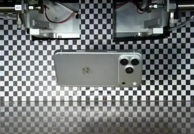 印度闯大祸!iPhone18 Pro Max真机曝光,外观配置全泄露
