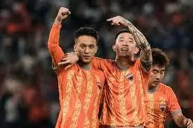 深圳新鹏城足球俱乐部:夏合扎提与胡家进租借离队