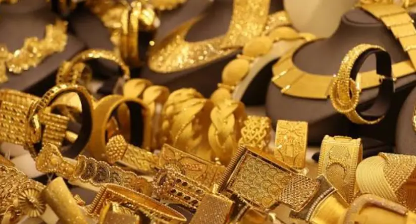 囤了160亿黄金的老铺黄金,可能砸自己手里了