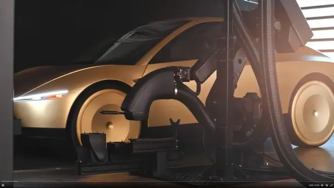 特斯拉Robotaxi枢纽清洁机器人已投入运行,配套设施逐步完善
