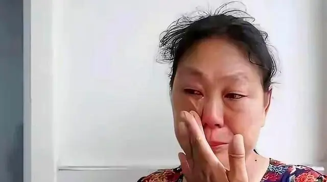 高调炫耀引祸端,上海业主群一番炫耀断送子女补课生意