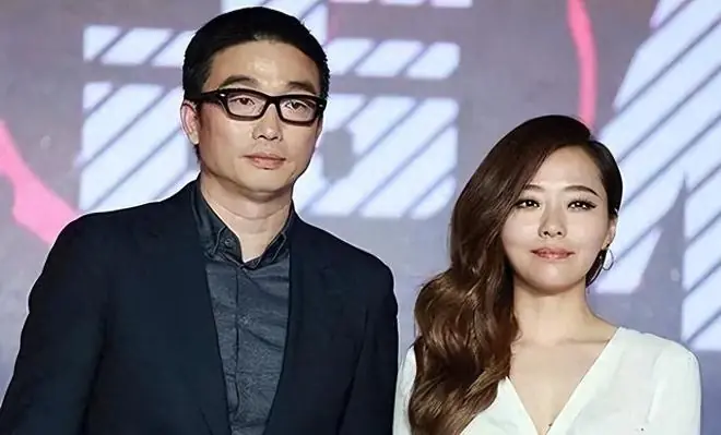 张靓颖与冯轲相爱15年,被骗走亿万身家,离婚8年后两人天差地别
