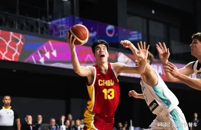 男篮世青赛太惨了!最后1分钟领先5分被绝杀:中国队遭逆转吞恶果
