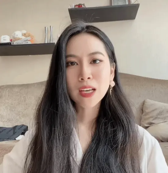 人设翻车遭群嘲!瓶子君直播怒撕动画区“女帝”