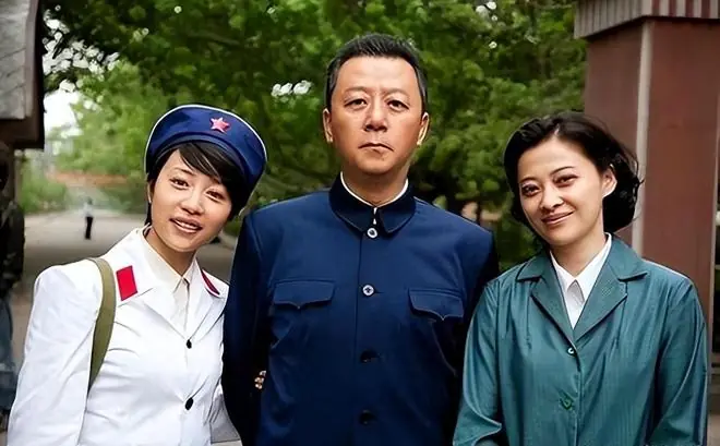 爷爷是中国表演艺术家，老公是北电院长，她用演技狠狠打了众人脸