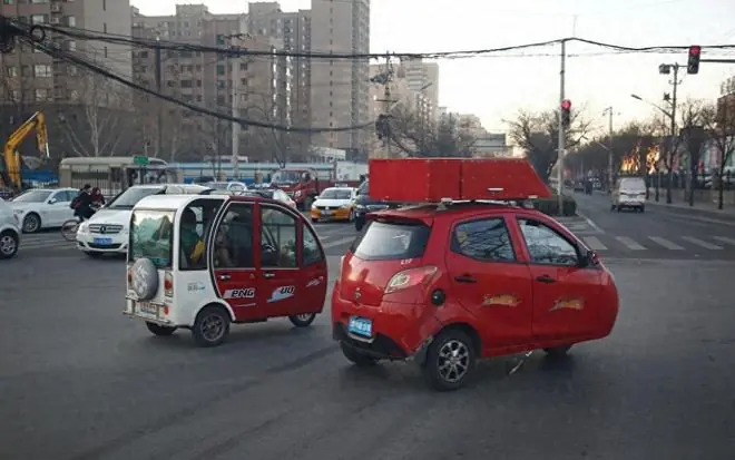 从满街乱窜到销声匿迹,谁杀死了中国县城的“三无神车”?