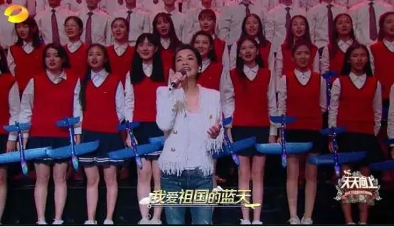 拍摄电影《四渡》的博纳影业,也正在经历艰难的“四渡”