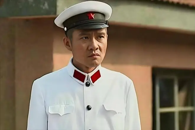 父母爱情:十年后才懂,老丁已经娶了德华,为什么还要安杰的画像