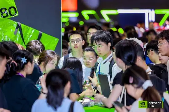 英伟达BW2026展会RTX超级体验站火爆开启,RTX 5080公版首发亮相