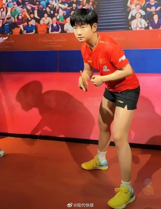 孙颖莎蜡像公开，亮相上海杜莎夫人蜡像馆