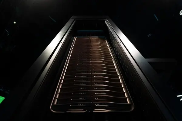 英伟达Rubin Ultra Kyber机架售价2100万美元,HBM4e内存成本占比超7%