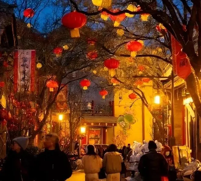 越南人来北京旅游,回国后摇头感慨:中国早已经是超一等国家了!