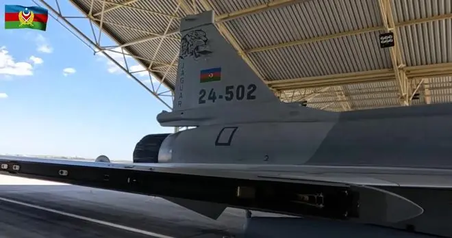 阿塞拜疆空军展示枭龙战机:这次不是借的